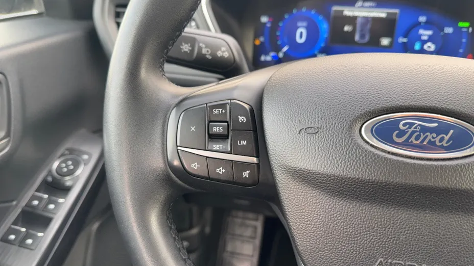 FORD Kuga Kuga 2.5 FHEV AWD Titanium X