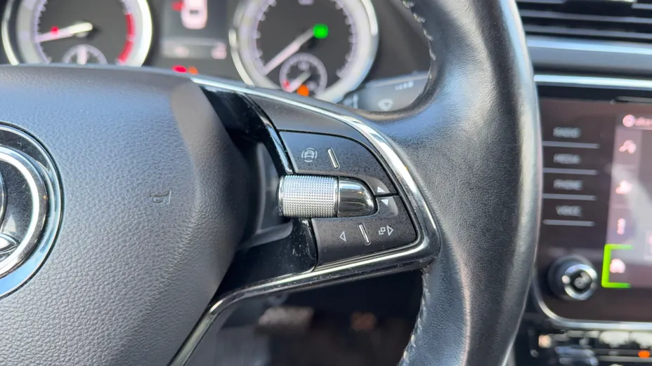 SKODA Superb Superb 2.0 TSI Ambition DSG