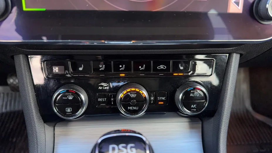 SKODA Superb Superb 2.0 TSI Ambition DSG