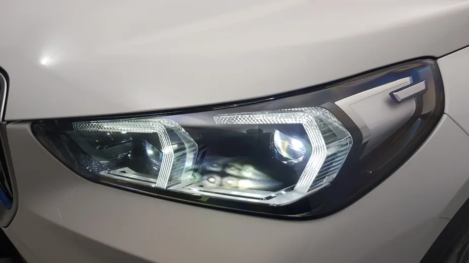 BMW iX1 iX1 xDrive30 66.5kWh