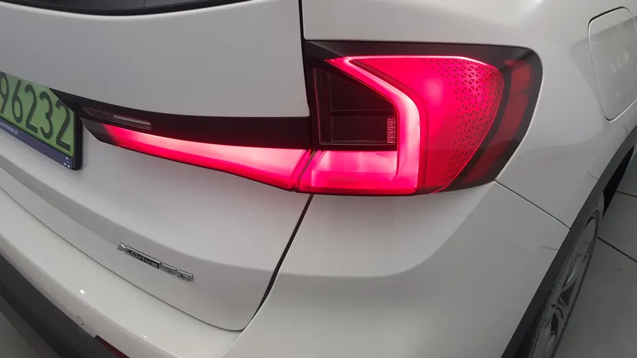 BMW iX1 iX1 xDrive30 66.5kWh