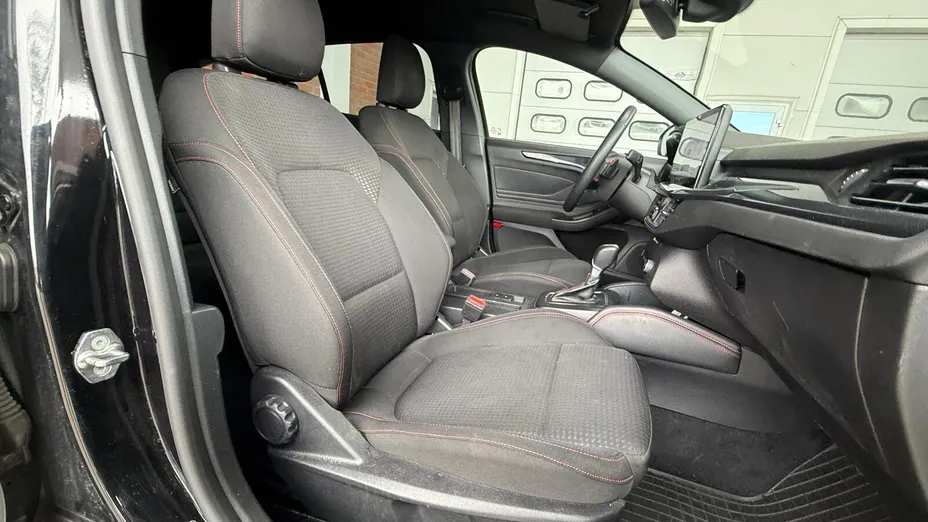 FORD Focus Focus 1.0 EcoBoost mHEV ST-Line X aut