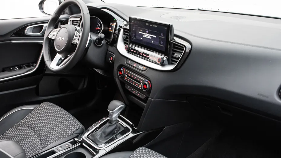 KIA Cee'd Ceed 1.5 T-GDI Tribute DCT