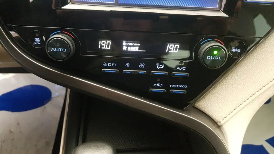 TOYOTA Camry Camry 2.5 Hybrid Comfort CVT