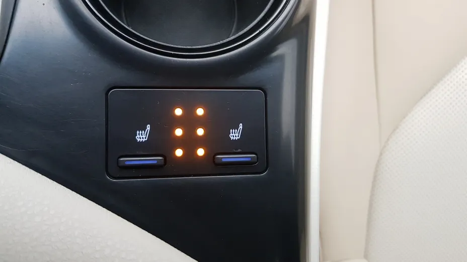 TOYOTA Camry Camry 2.5 Hybrid Comfort CVT