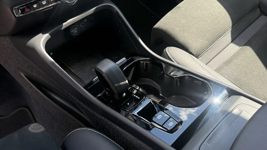 VOLVO XC40 XC40 B4 AWD Plus Dark aut