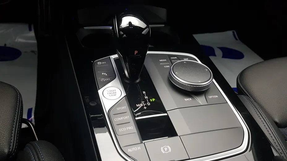 BMW Seria 1 118i M Sport aut