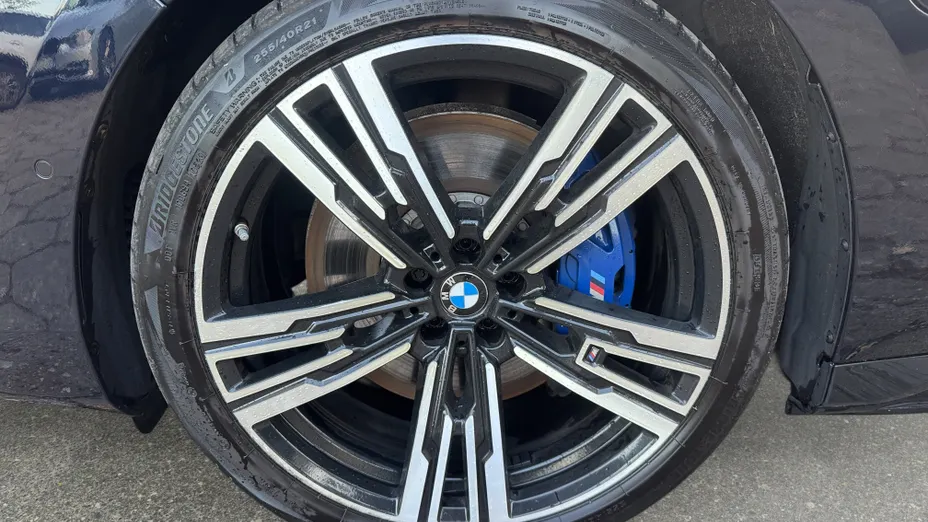 BMW Seria 7 M760e PHEV xDrive sport-aut