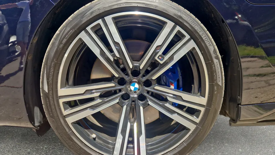 BMW Seria 7 M760e PHEV xDrive sport-aut