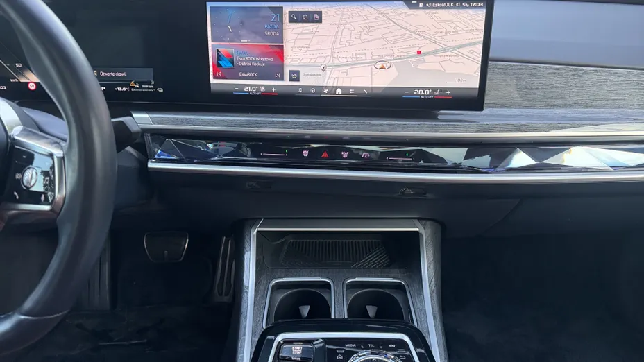 BMW Seria 7 M760e PHEV xDrive sport-aut
