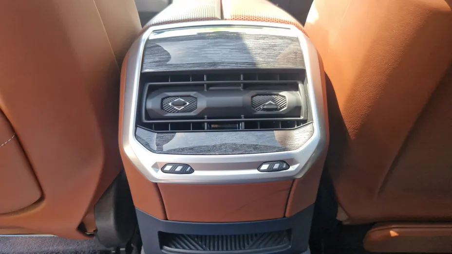 BMW Seria 7 M760e PHEV xDrive sport-aut