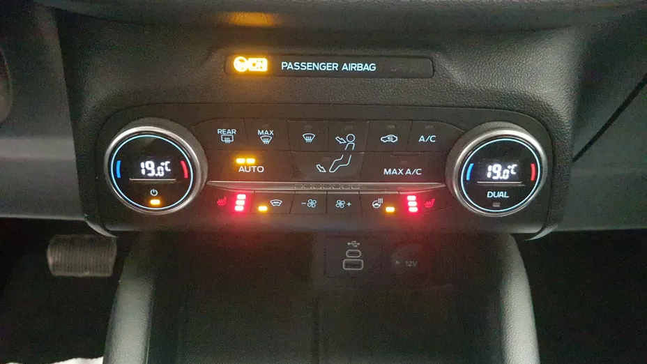 FORD Kuga Kuga 2.5 FHEV FWD Titanium