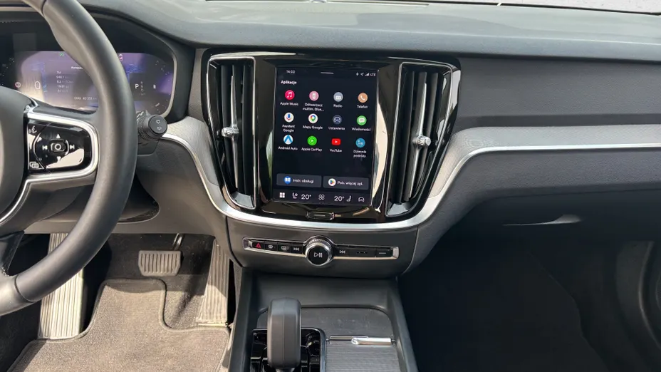 VOLVO V60 V60 B4 B Plus Dark aut