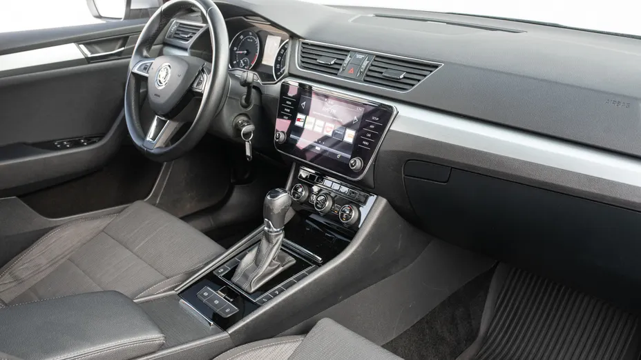 SKODA Superb Superb 2.0 TDI Ambition DSG7