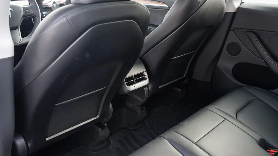 TESLA Model Y Y RWD