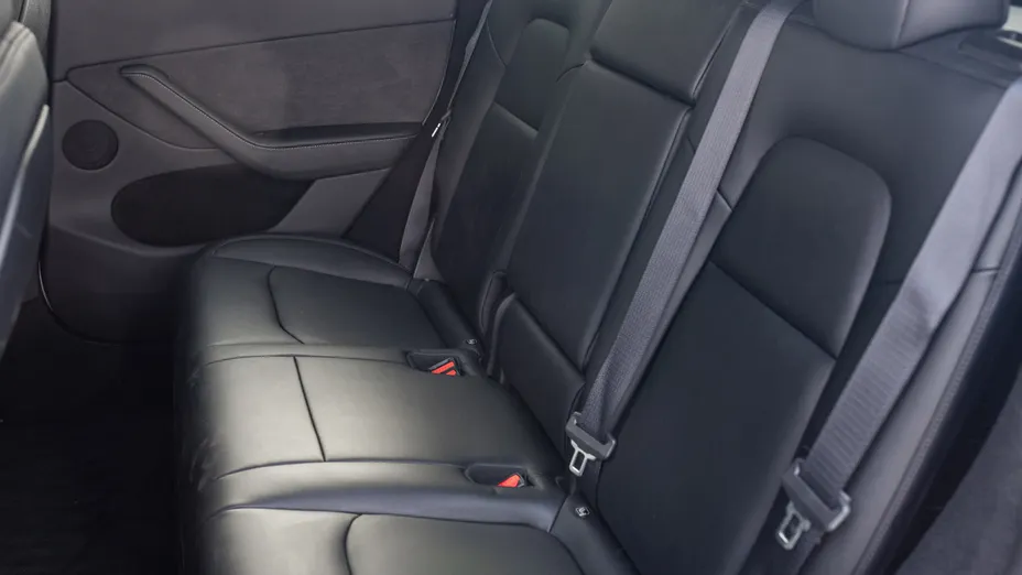 TESLA Model Y Y Long Range RWD