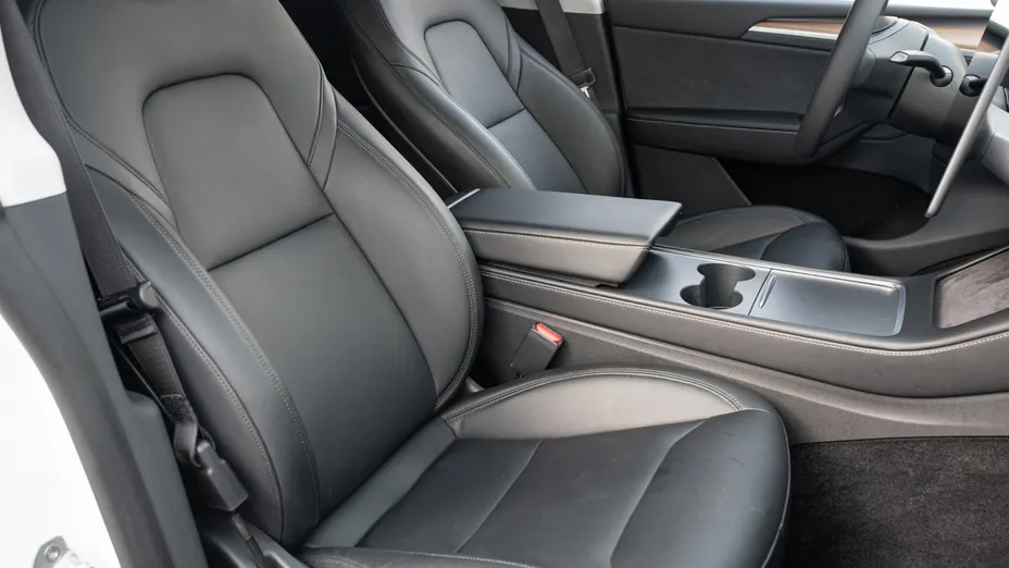 TESLA Model Y Y Long Range RWD