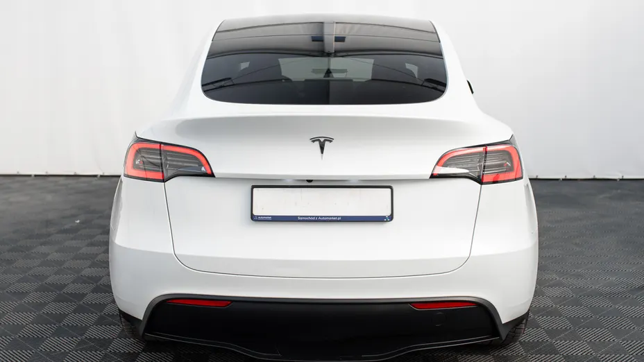 TESLA Model Y Y Long Range RWD