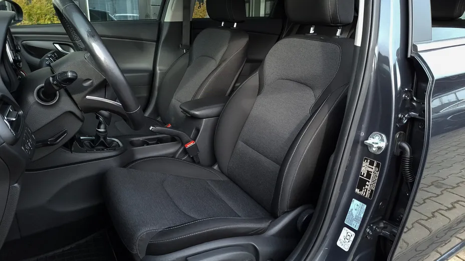 HYUNDAI i30 i30 1.0 T-GDI Smart