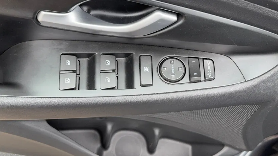 HYUNDAI i30 i30 1.5 T-GDI 48V Smart