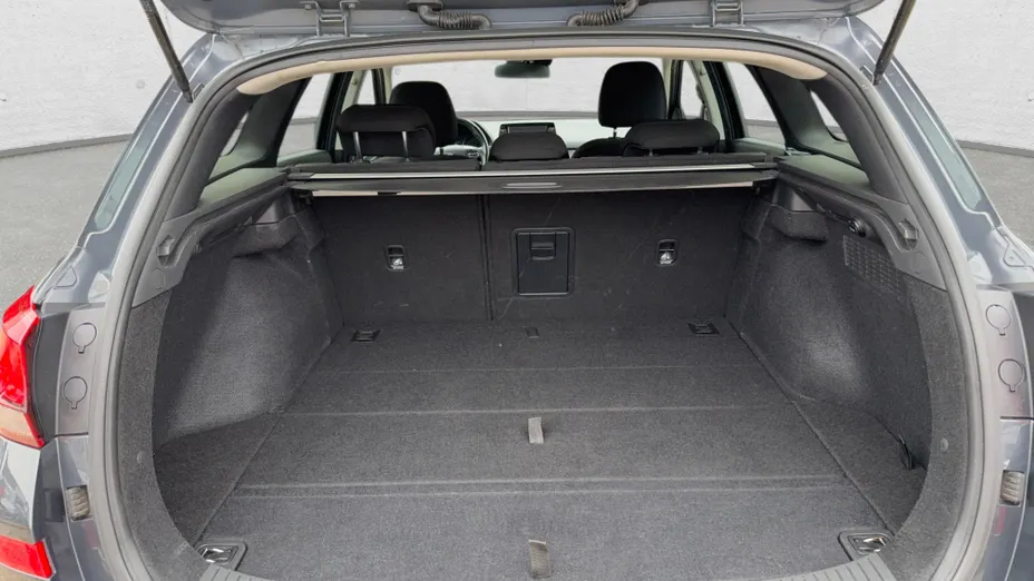 HYUNDAI i30 i30 1.5 T-GDI 48V Smart