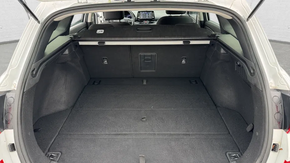 HYUNDAI i30 i30 1.5 T-GDI 48V Smart