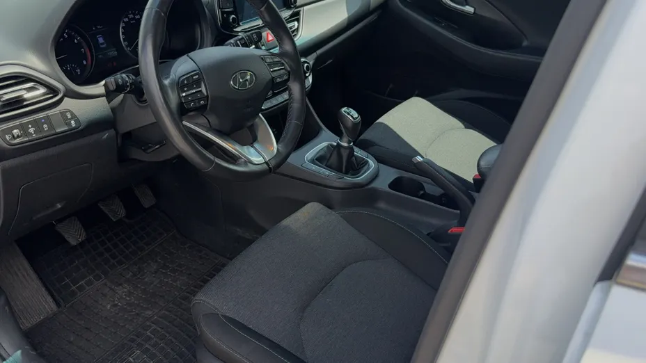 HYUNDAI i30 i30 1.0 T-GDI Smart