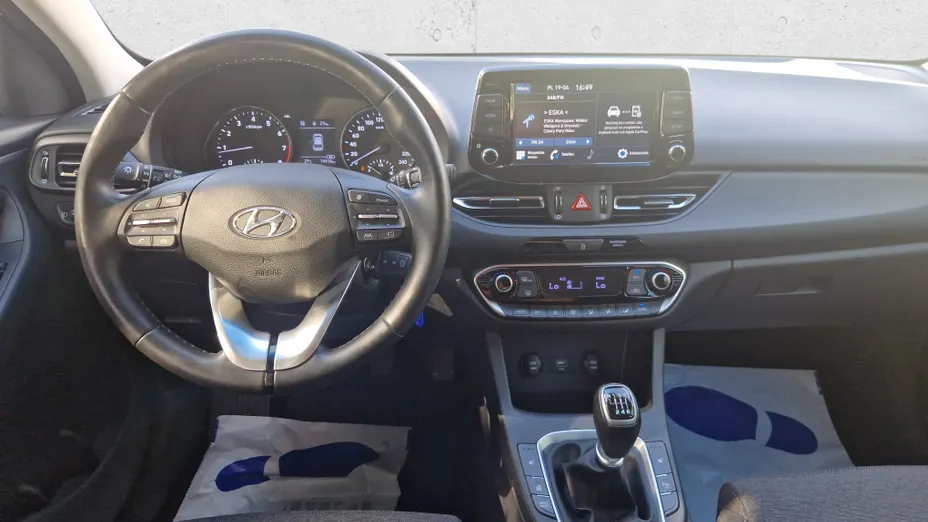 HYUNDAI i30 i30 1.5 T-GDI 48V Smart