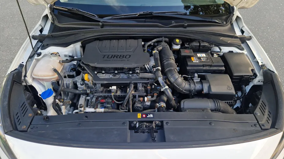 HYUNDAI i30 i30 1.5 T-GDI 48V Smart