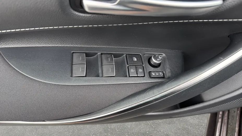 TOYOTA Corolla Corolla 2.0 Hybrid Comfort