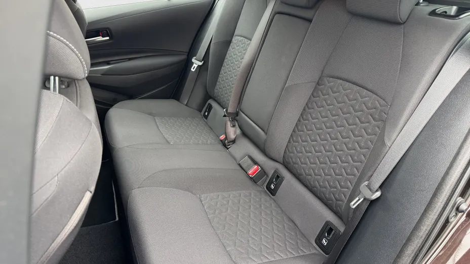 TOYOTA Corolla Corolla 2.0 Hybrid Comfort