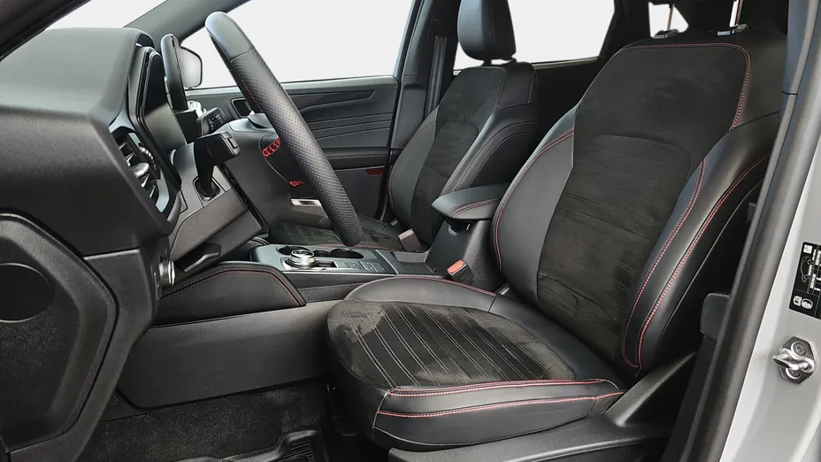 FORD Kuga Kuga 2.5 FHEV AWD Graphite Tech Edition e-CVT