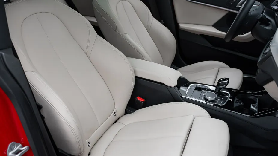 BMW Seria 2 220i xDrive Sport Line aut