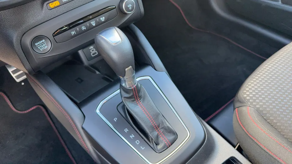 FORD Focus Focus 1.0 EcoBoost mHEV ST-Line X aut