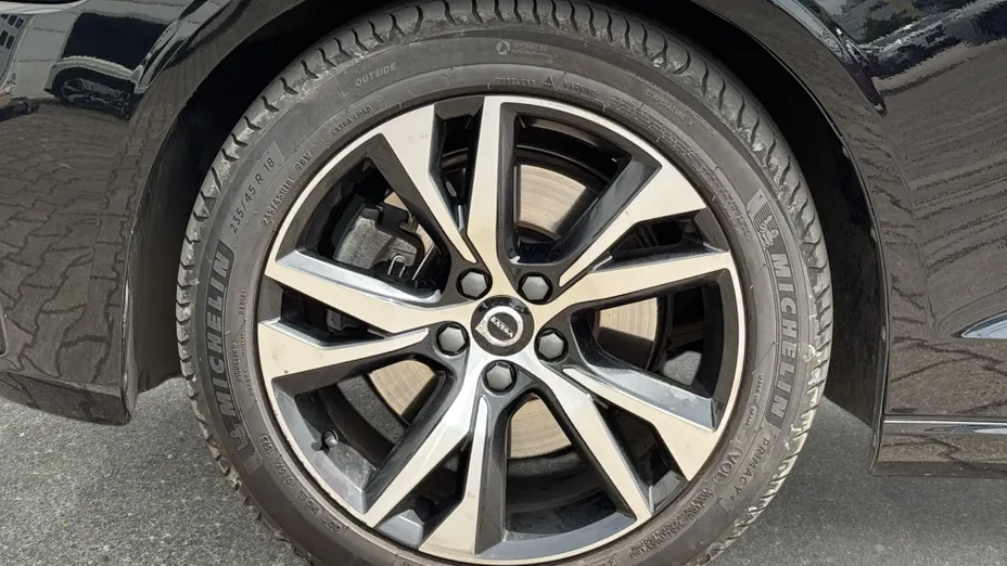 VOLVO V60 V60 B4 B Plus Dark aut