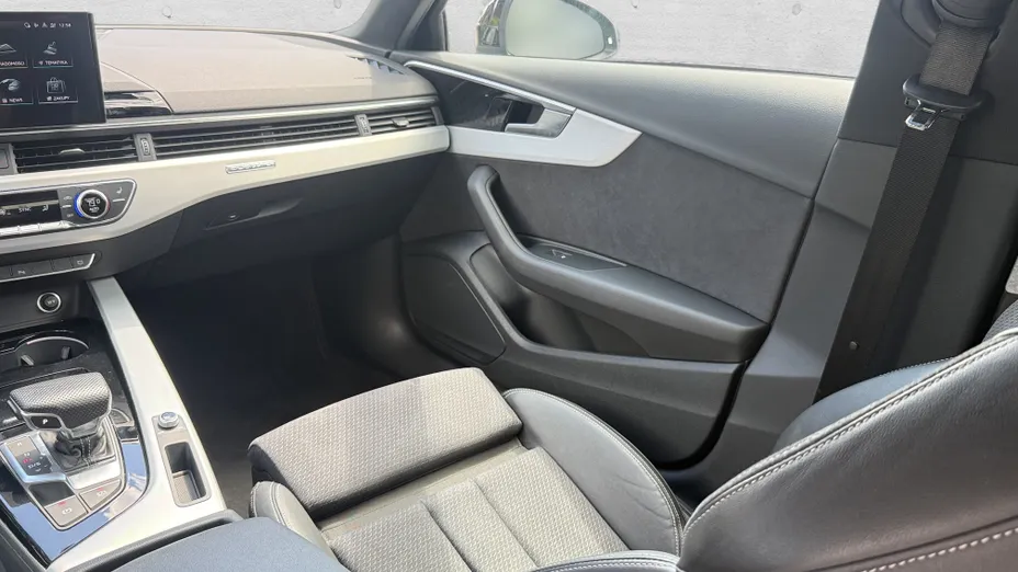 AUDI A4 A4 40 TFSI mHEV Quattro S Line S tronic