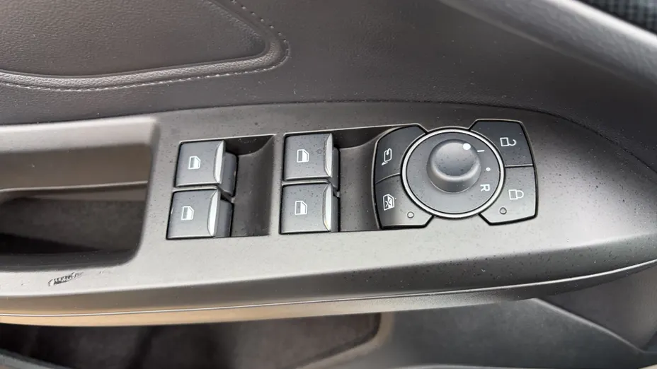 FORD Focus Focus 1.0 EcoBoost mHEV ST-Line X aut