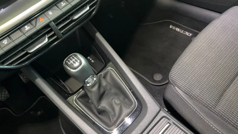 SKODA Octavia Octavia 1.5 TSI ACT Ambition