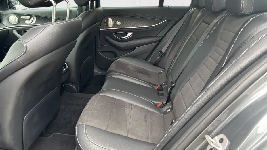 MERCEDES-BENZ E Klasa E 220 d 4-Matic AMG