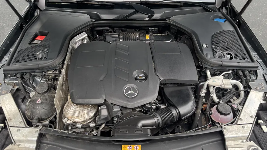 MERCEDES-BENZ E Klasa E 220 d 4-Matic AMG