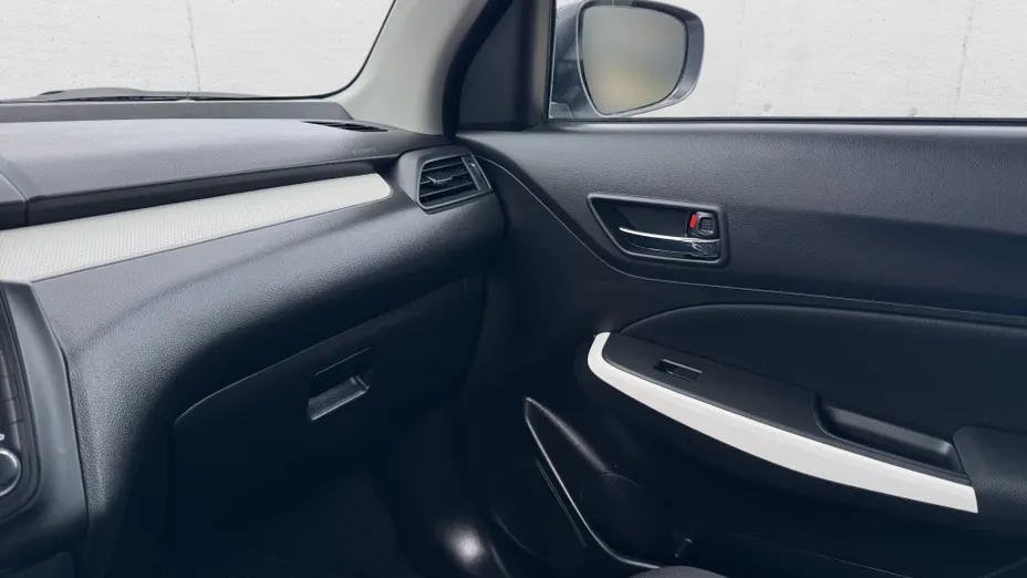 SUZUKI Swift Swift 1.2 Dualjet SHVS Premium