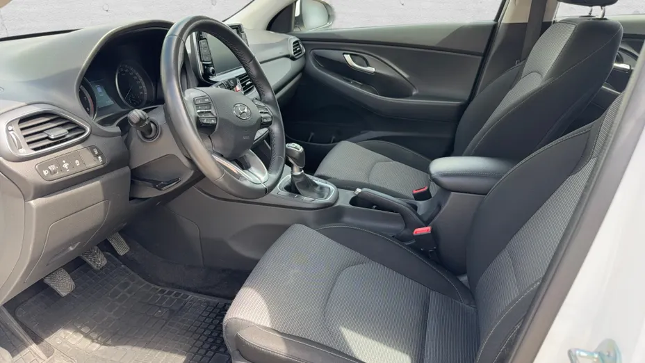 HYUNDAI i30 i30 1.0 T-GDI Modern