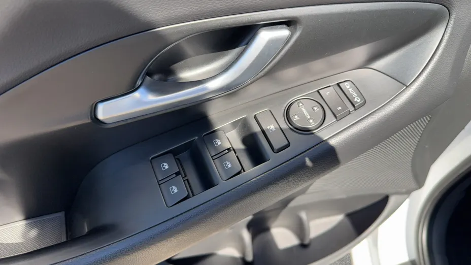 HYUNDAI i30 i30 1.0 T-GDI Modern