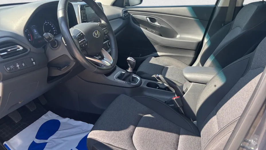 HYUNDAI i30 i30 1.0 T-GDI Smart