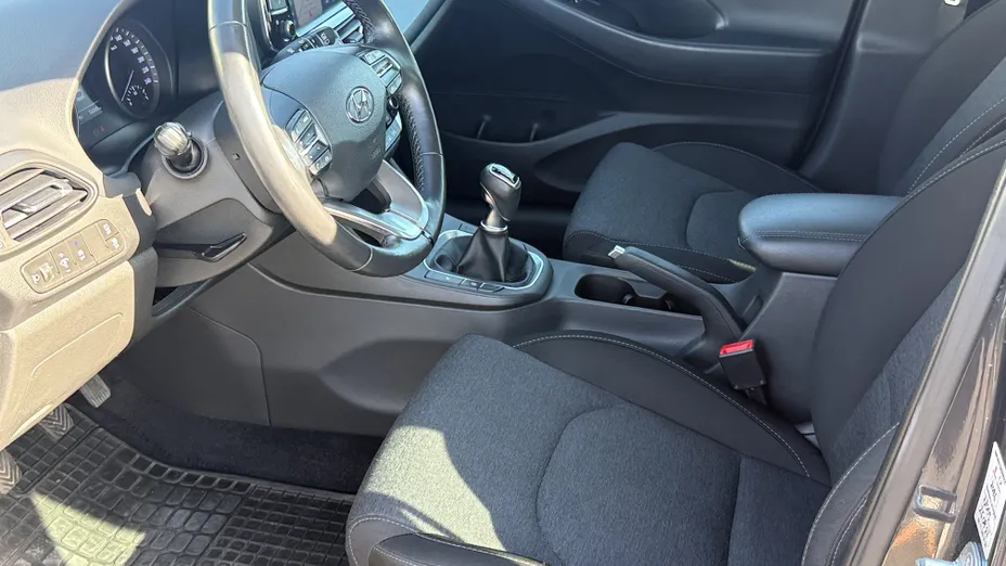 HYUNDAI i30 i30 1.0 T-GDI Smart