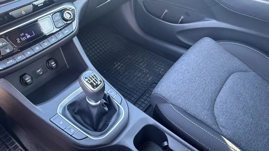HYUNDAI i30 i30 1.0 T-GDI Smart