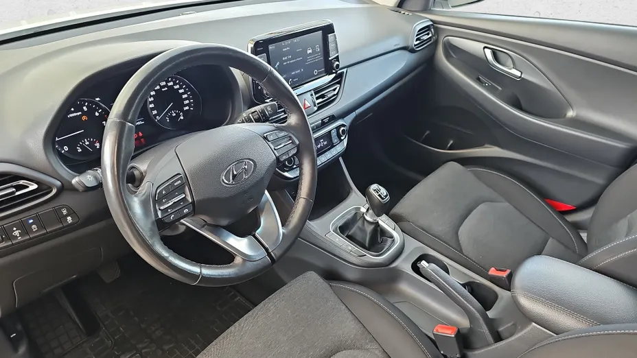 HYUNDAI i30 i30 1.0 T-GDI Smart