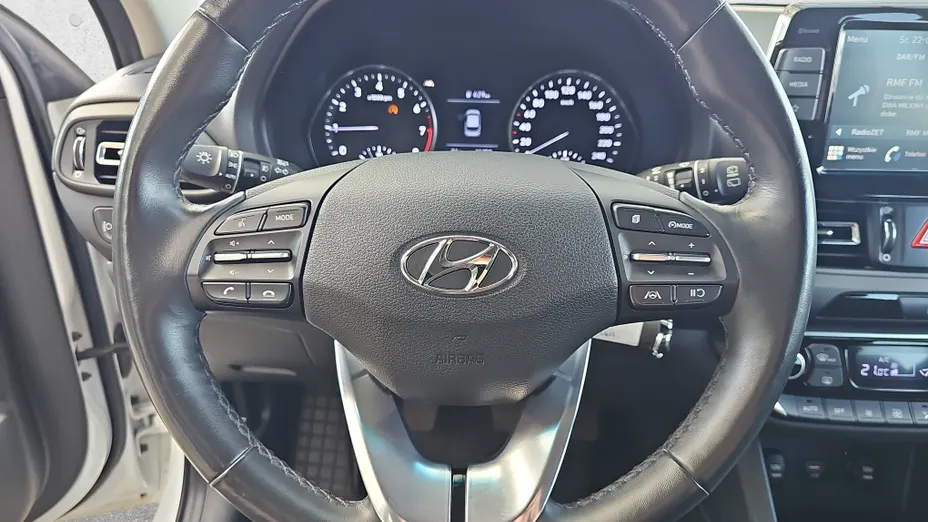 HYUNDAI i30 i30 1.0 T-GDI Smart