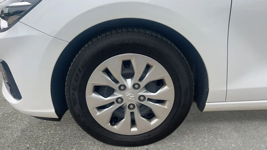 HYUNDAI i30 i30 1.0 T-GDI Modern