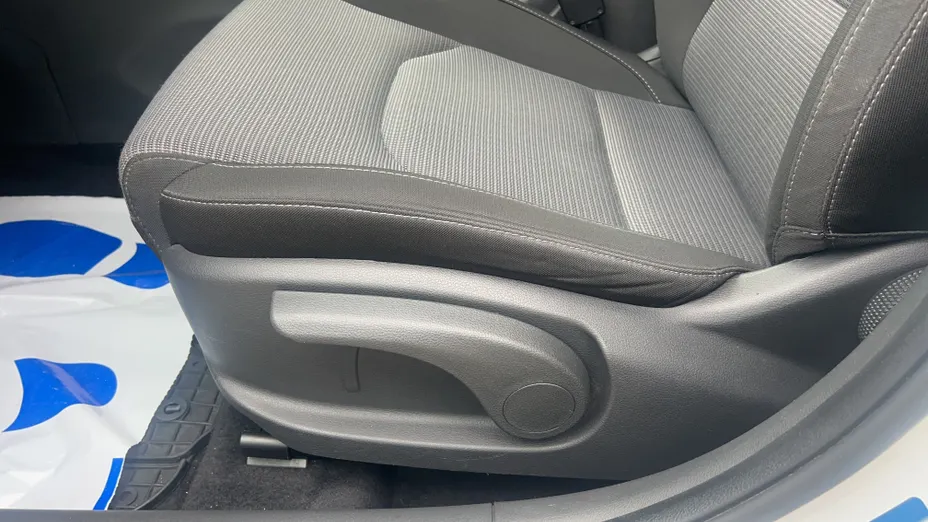 HYUNDAI i30 i30 1.0 T-GDI Modern